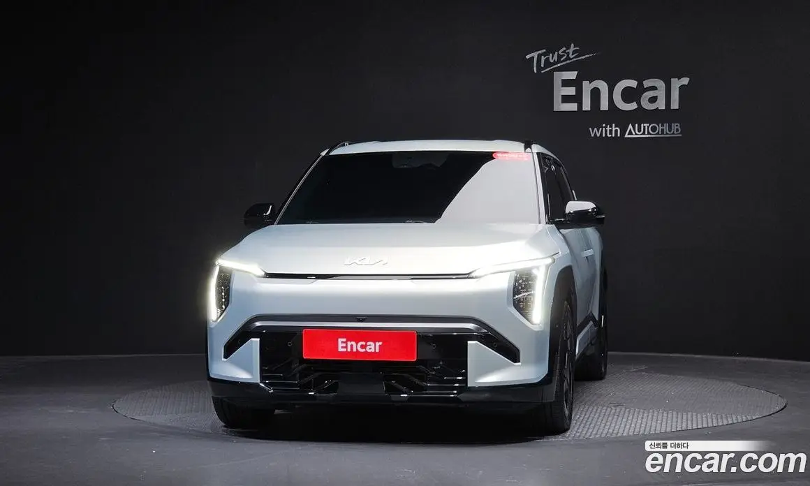 Kia EV3 2024 0.2 автомат (гидро), фото 2 Kia EV3 2024 0.2 автомат (гидро), фото 2