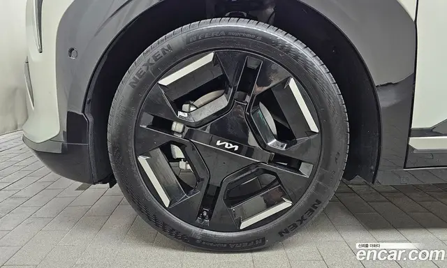 Kia EV3 2024 0.2 автомат (гидро), миниатюра 4 Kia EV3 2024 0.2 автомат (гидро), миниатюра 4