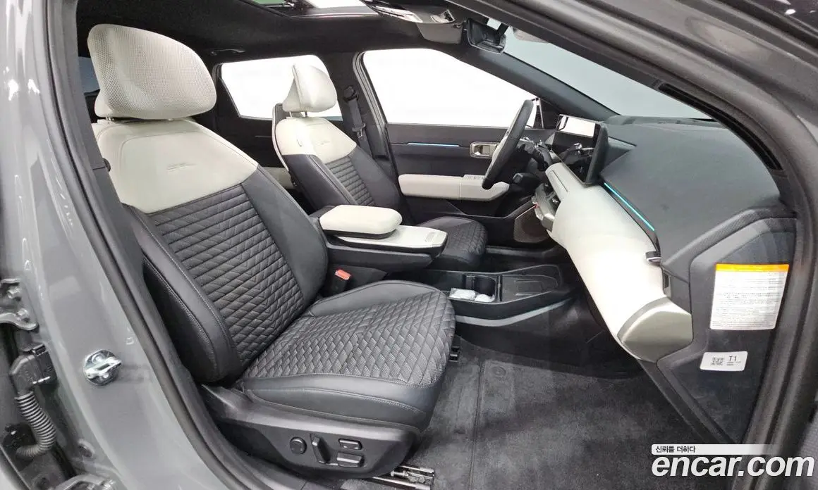 Kia EV4 2025 0.2 автомат (гидро), фото 17