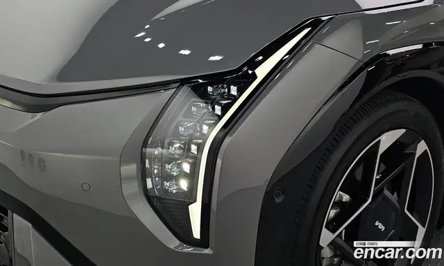 Kia EV4 2025 0.2 автомат (гидро), миниатюра 7