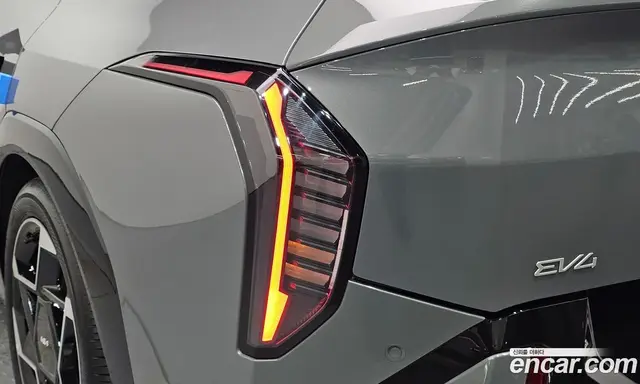 Kia EV4 2025 0.2 автомат (гидро), миниатюра 8