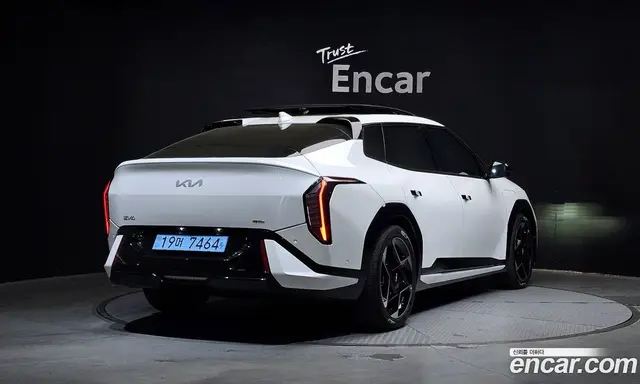Kia EV4 2026 0.2 автомат (гидро), миниатюра 2