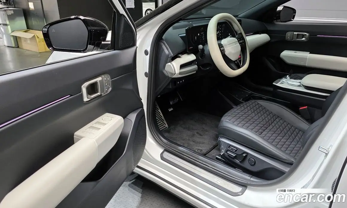 Kia EV4 2026 0.2 автомат (гидро), фото 13