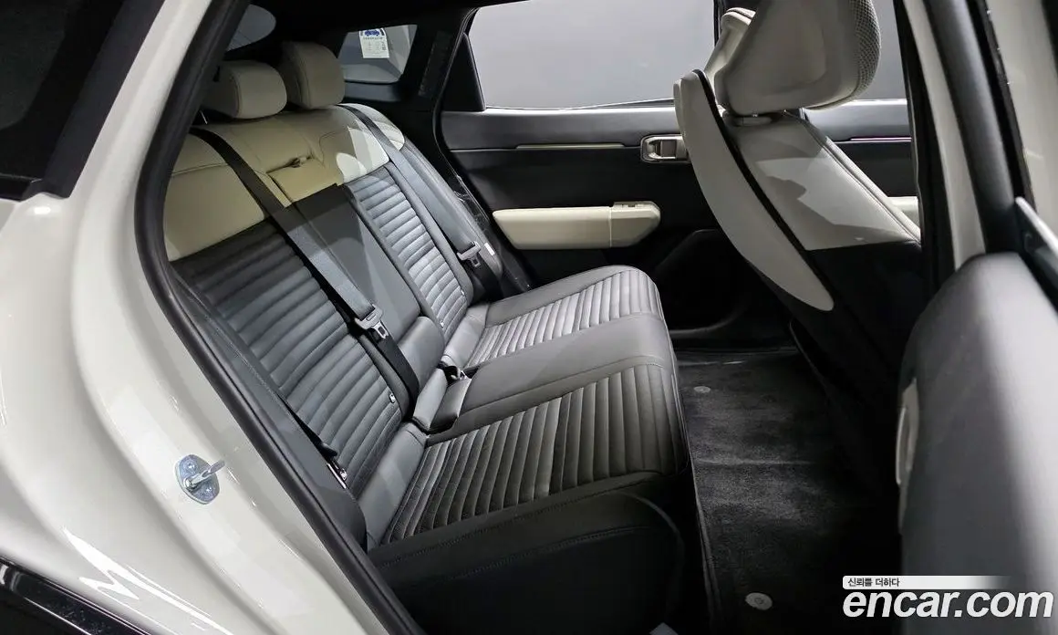 Kia EV4 2026 0.2 автомат (гидро), фото 16