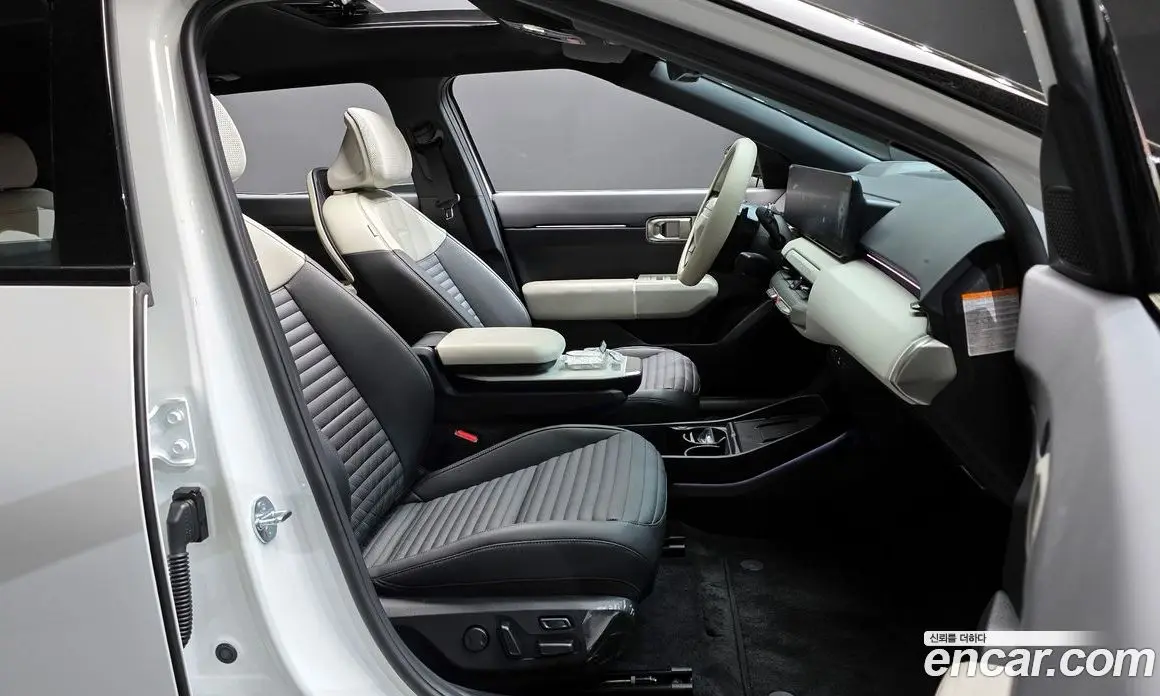 Kia EV4 2026 0.2 автомат (гидро), фото 17