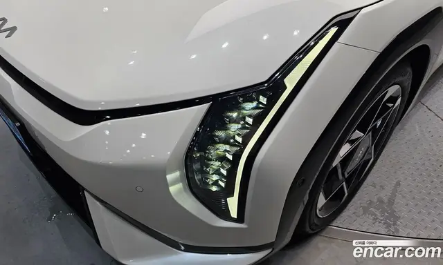 Kia EV4 2026 0.2 автомат (гидро), миниатюра 8