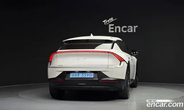 Kia EV6 2022 0.1 автомат (гидро), миниатюра 4 Kia EV6 2022 0.1 автомат (гидро), миниатюра 4