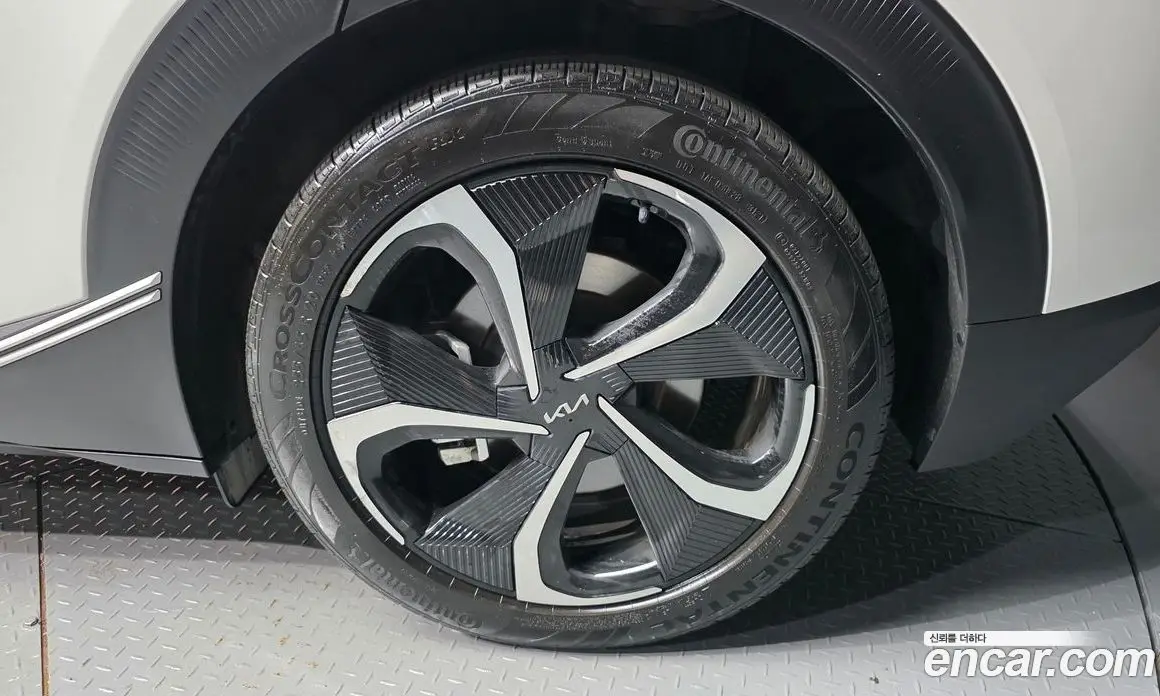 Kia EV6 2022 0.1 автомат (гидро), фото 7 Kia EV6 2022 0.1 автомат (гидро), фото 7