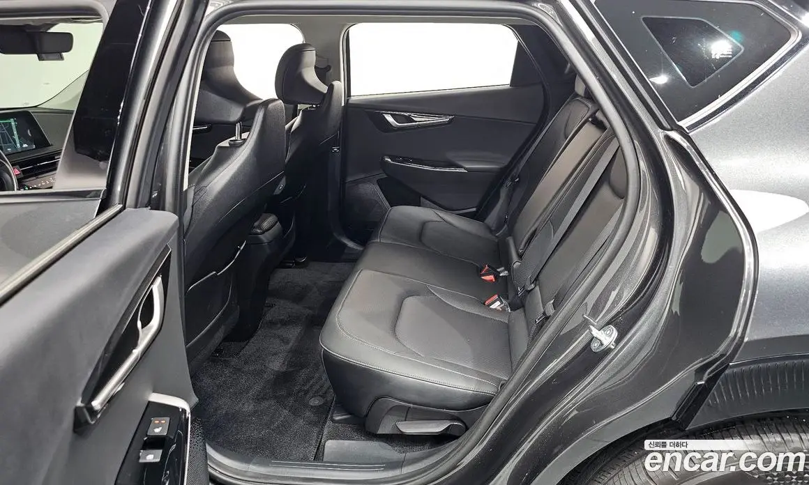 Kia EV6 2023 0.1 автомат (гидро), фото 17 Kia EV6 2023 0.1 автомат (гидро), фото 17