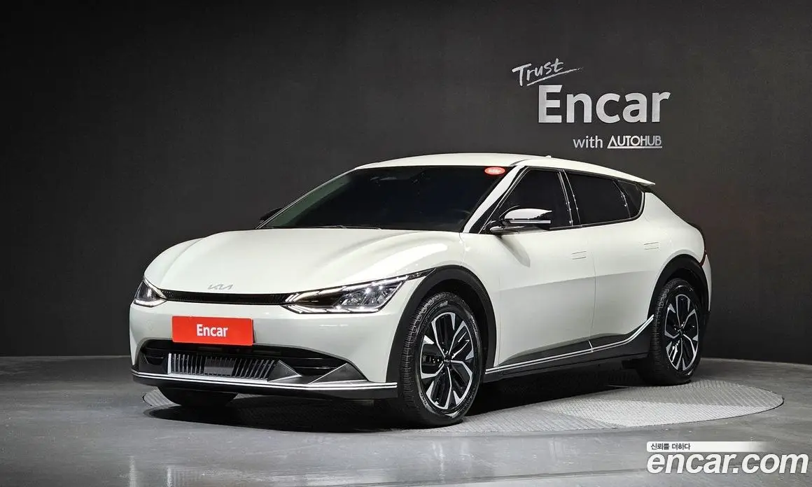 Kia EV6 2023 0.1 автомат (гидро), фото 1 Kia EV6 2023 0.1 автомат (гидро), фото 1