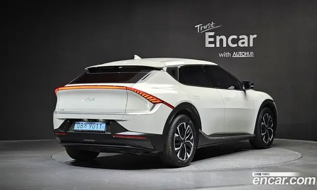 Kia EV6 2023 0.1 автомат (гидро), миниатюра 2 Kia EV6 2023 0.1 автомат (гидро), миниатюра 2
