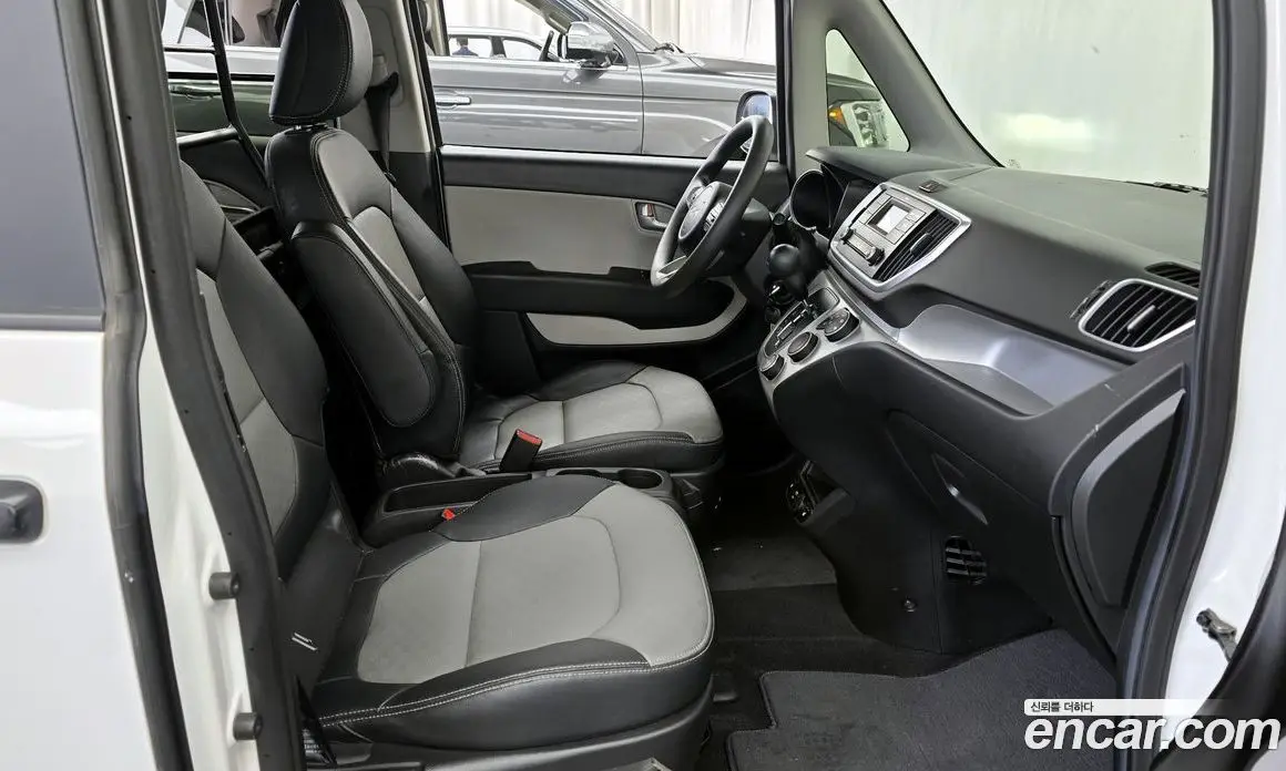 Kia Ray 2022 1.0 автомат (гидро), фото 16