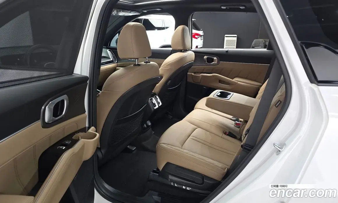 Kia Sorento 2024 1.6 автомат (гидро), фото 11 Kia Sorento 2024 1.6 автомат (гидро), фото 11