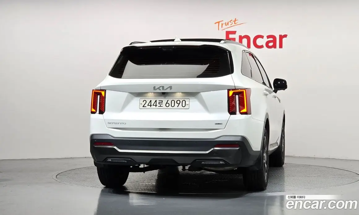 Kia Sorento 2024 1.6 автомат (гидро), фото 4 Kia Sorento 2024 1.6 автомат (гидро), фото 4