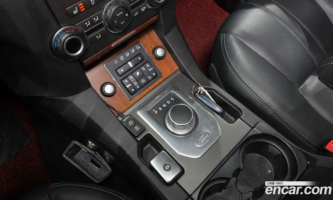 Land Rover Discovery 2015 3.0 автомат (гидро), фото 12