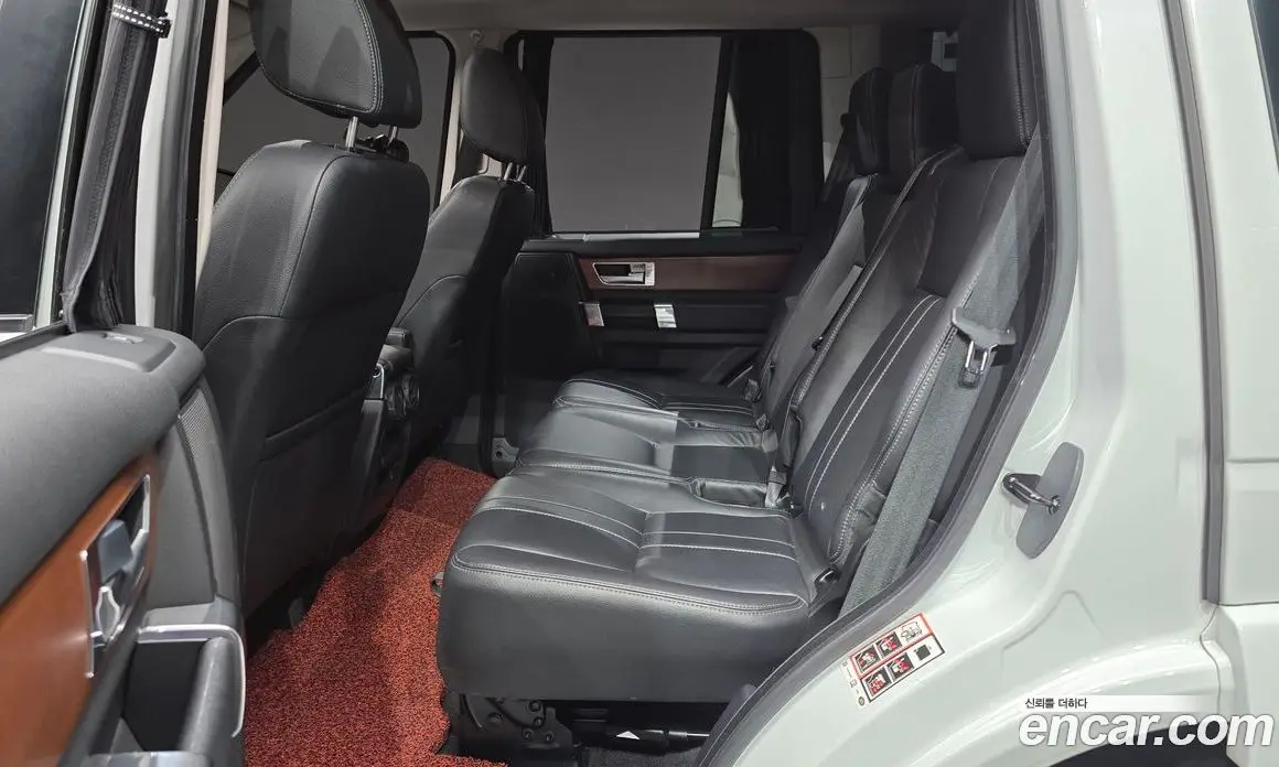 Land Rover Discovery 2015 3.0 автомат (гидро), фото 18
