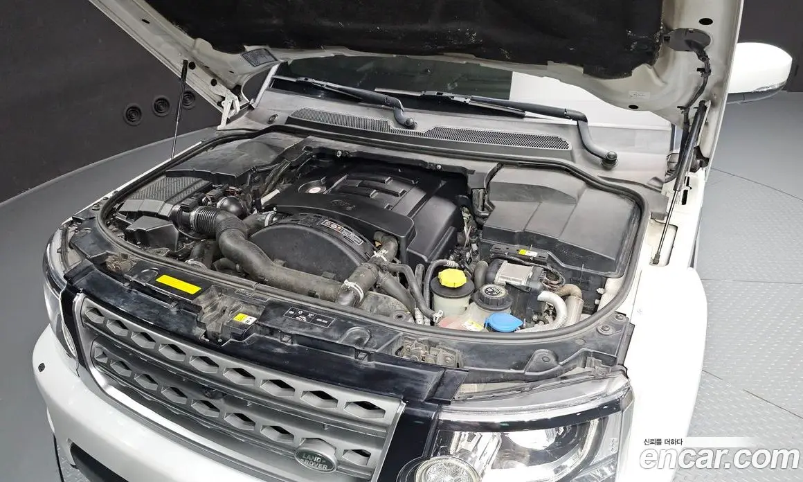 Land Rover Discovery 2015 3.0 автомат (гидро), фото 6