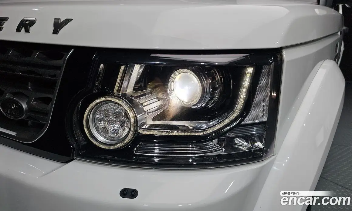 Land Rover Discovery 2015 3.0 автомат (гидро), фото 8