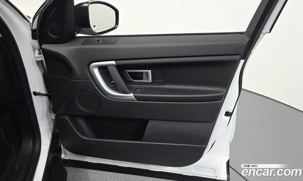 Land Rover Discovery Sport 2019 2.0 автомат (гидро), фото 14 Land Rover Discovery Sport 2019 2.0 автомат (гидро), фото 14