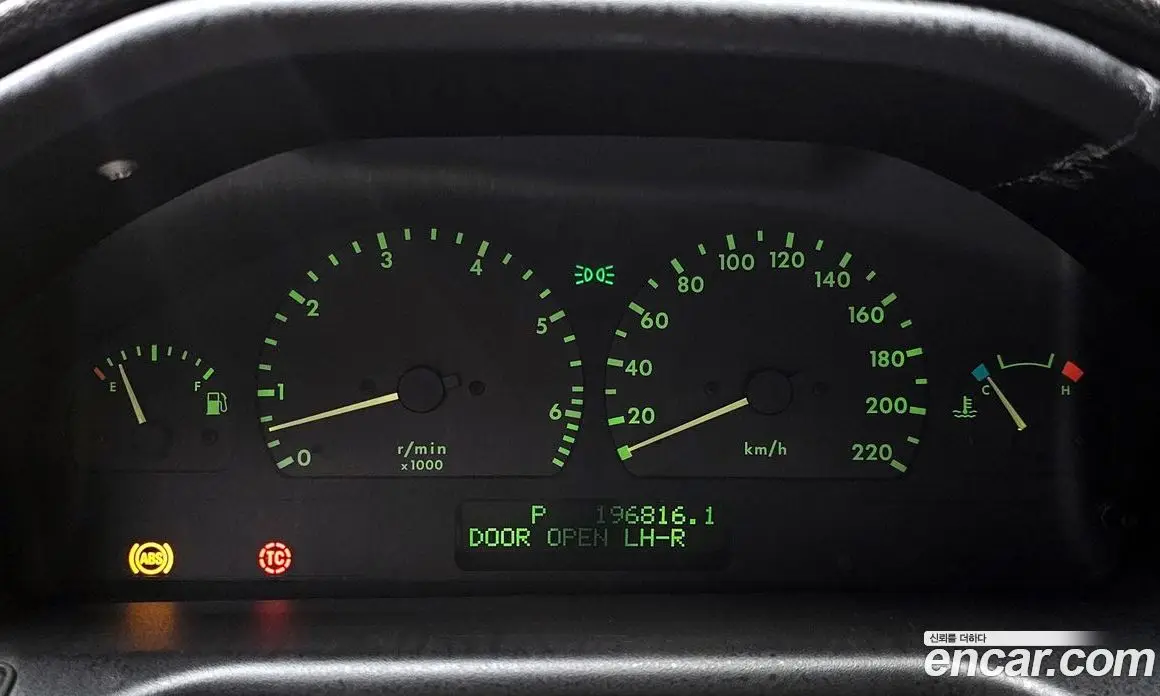 Land Rover Range Rover 1998 4.0 автомат (гидро), фото 8