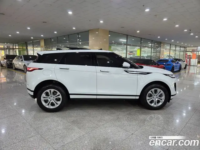 Land Rover Range Rover Evoque 2023 2.0 автомат (гидро), миниатюра 5