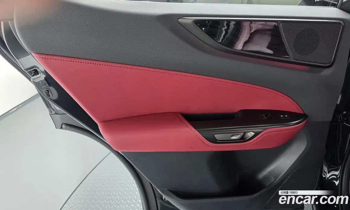 Lexus NX 2025 2.5 автомат (гидро), фото 14 Lexus NX 2025 2.5 автомат (гидро), фото 14