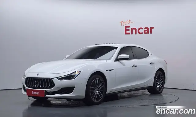 Maserati Ghibli, 2018, 92 858 км