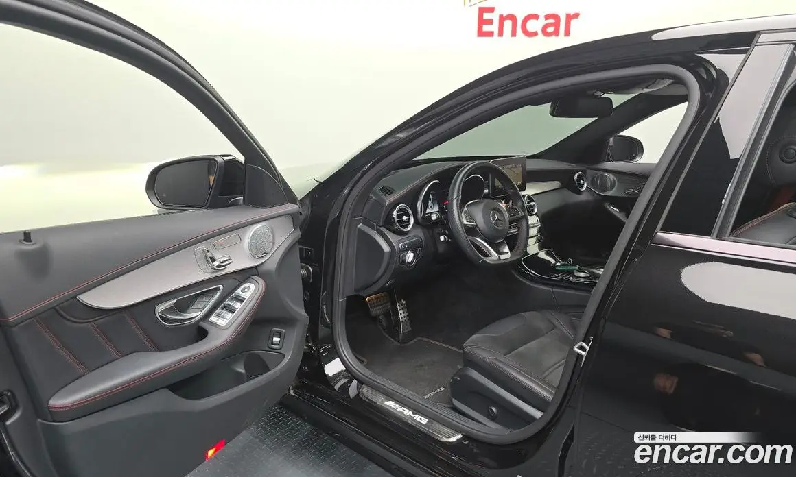 Mercedes-Benz C-Class 2018 3.0 автомат (гидро), фото 13