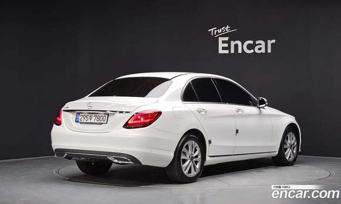 Mercedes-Benz C-Class 2020 2.0 автомат (гидро), фото 1 Mercedes-Benz C-Class 2020 2.0 автомат (гидро), фото 1