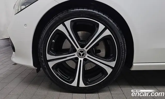 Mercedes-Benz C-Class 2023 2.0 автомат (гидро), миниатюра 4 Mercedes-Benz C-Class 2023 2.0 автомат (гидро), миниатюра 4
