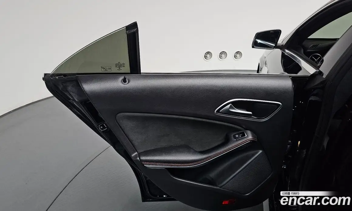 Mercedes-Benz CLA-Class 2018 2.0 автомат (гидро), фото 14 Mercedes-Benz CLA-Class 2018 2.0 автомат (гидро), фото 14
