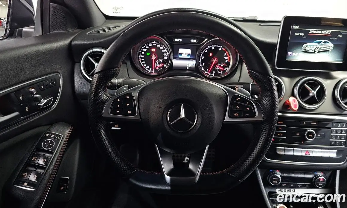 Mercedes-Benz CLA-Class 2018 2.0 автомат (гидро), фото 20 Mercedes-Benz CLA-Class 2018 2.0 автомат (гидро), фото 20