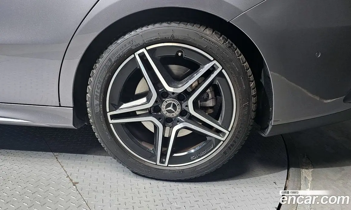 Mercedes-Benz CLA-Class 2023 2.0 автомат (гидро), фото 7 Mercedes-Benz CLA-Class 2023 2.0 автомат (гидро), фото 7