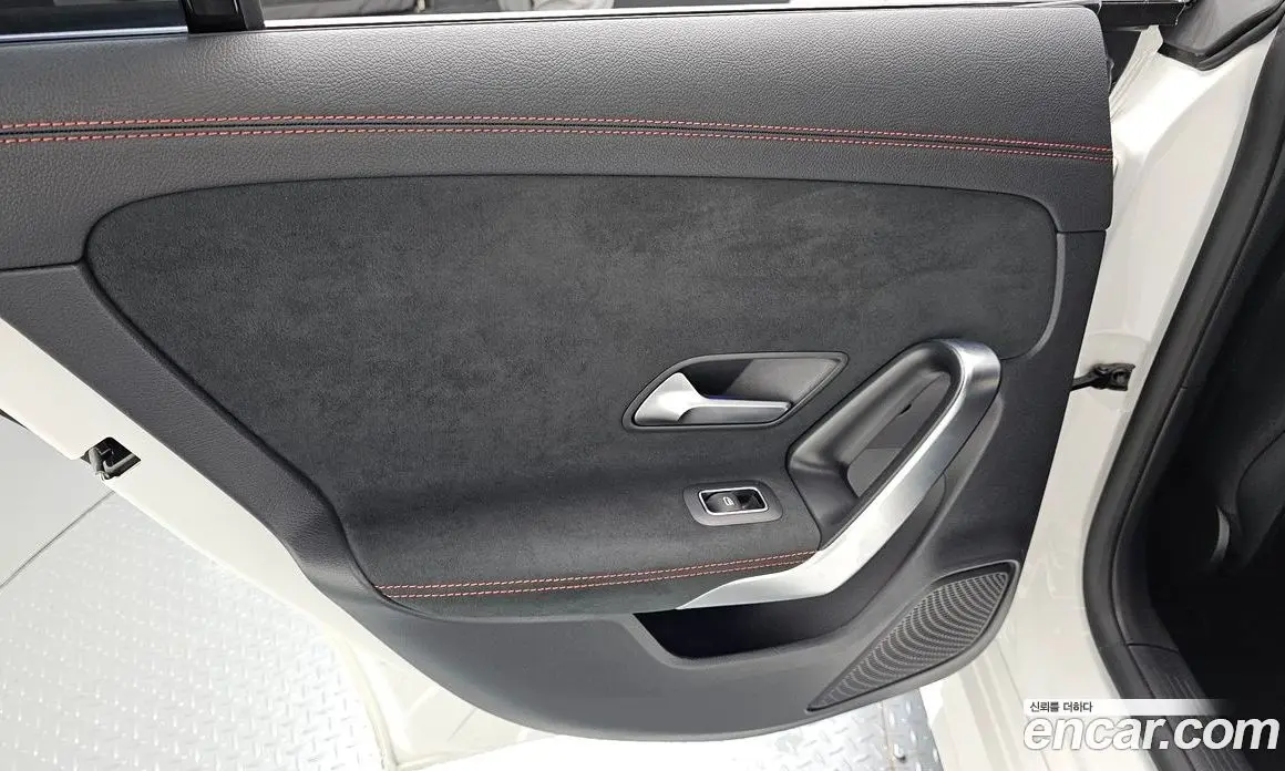 Mercedes-Benz CLA-Class 2024 2.0 автомат (гидро), фото 15 Mercedes-Benz CLA-Class 2024 2.0 автомат (гидро), фото 15