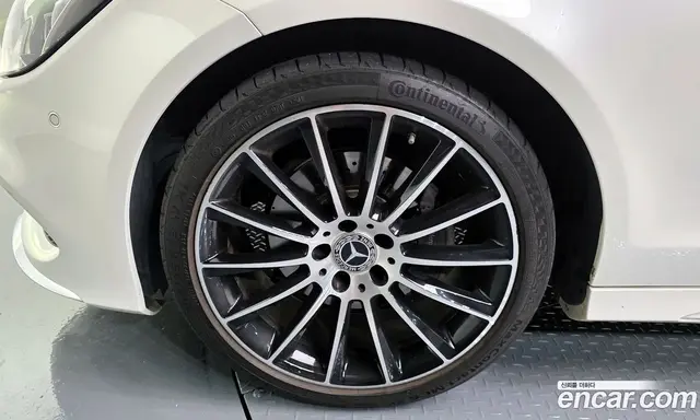 Mercedes-Benz CLS-Class 2017 2.1 автомат (гидро), миниатюра 5