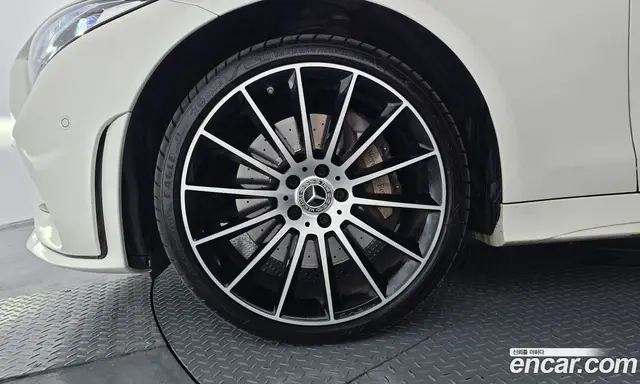 Mercedes-Benz CLS-Class 2020 3.0 автомат (гидро), миниатюра 5