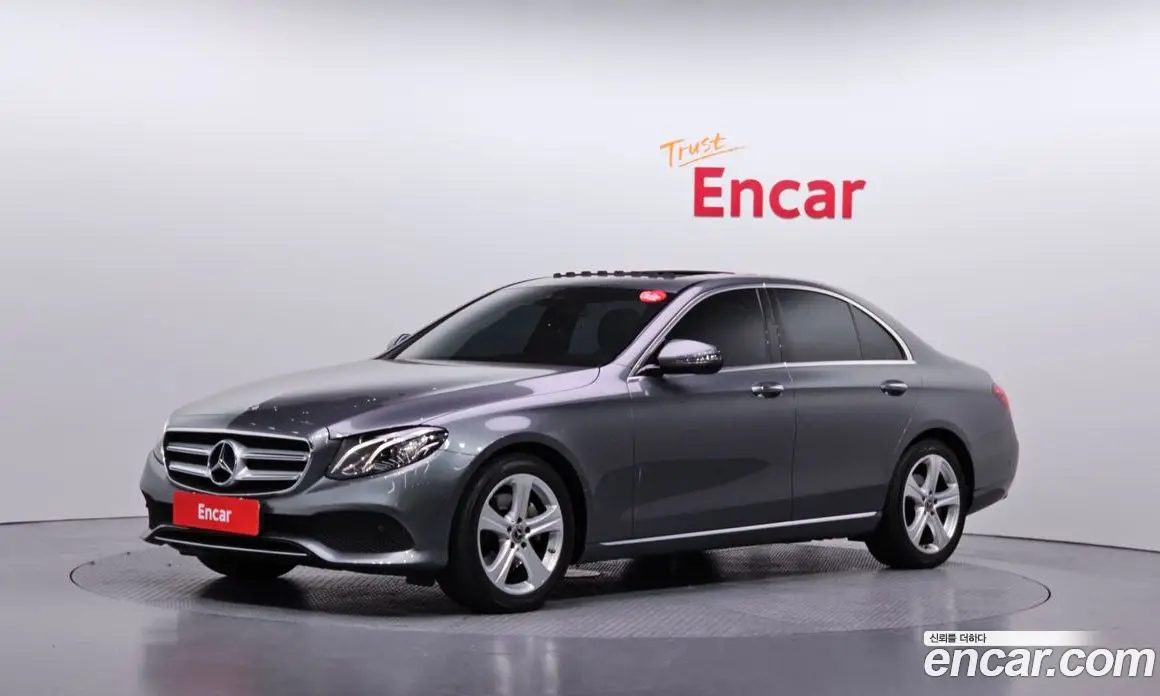 Mercedes-Benz E-Class 2018 2.0 автомат (гидро), фото 1 Mercedes-Benz E-Class 2018 2.0 автомат (гидро), фото 1