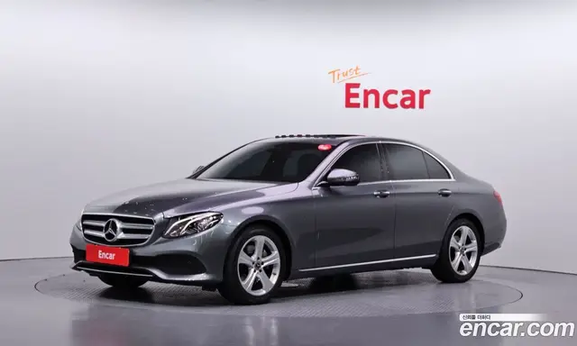 Mercedes-Benz E-Class, 2018, 67 993 км