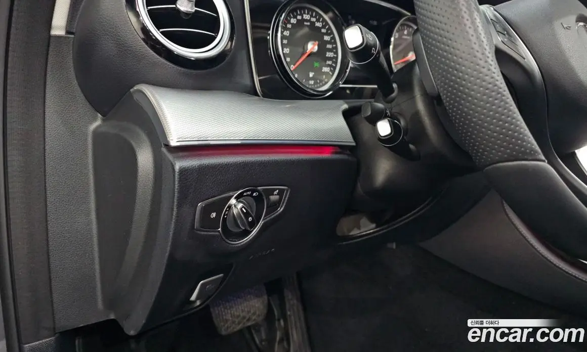 Mercedes-Benz E-Class 2018 2.0 автомат (гидро), фото 17 Mercedes-Benz E-Class 2018 2.0 автомат (гидро), фото 17