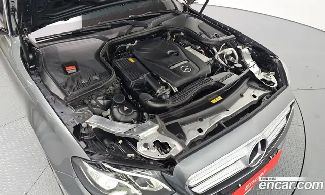 Mercedes-Benz E-Class 2018 2.0 автомат (гидро), миниатюра 6 Mercedes-Benz E-Class 2018 2.0 автомат (гидро), миниатюра 6