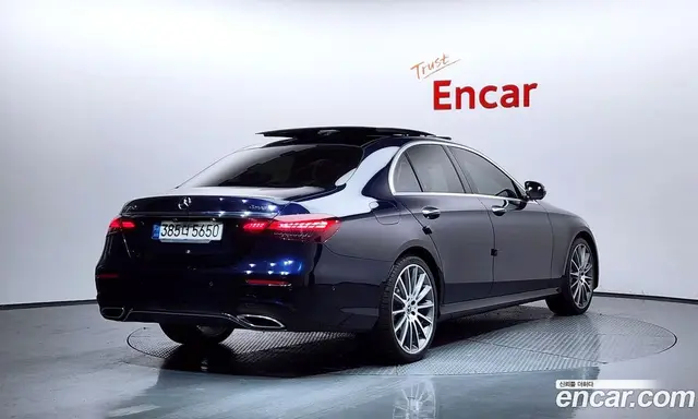 Mercedes-Benz E-Class 2020 2.0 автомат (гидро), миниатюра 2