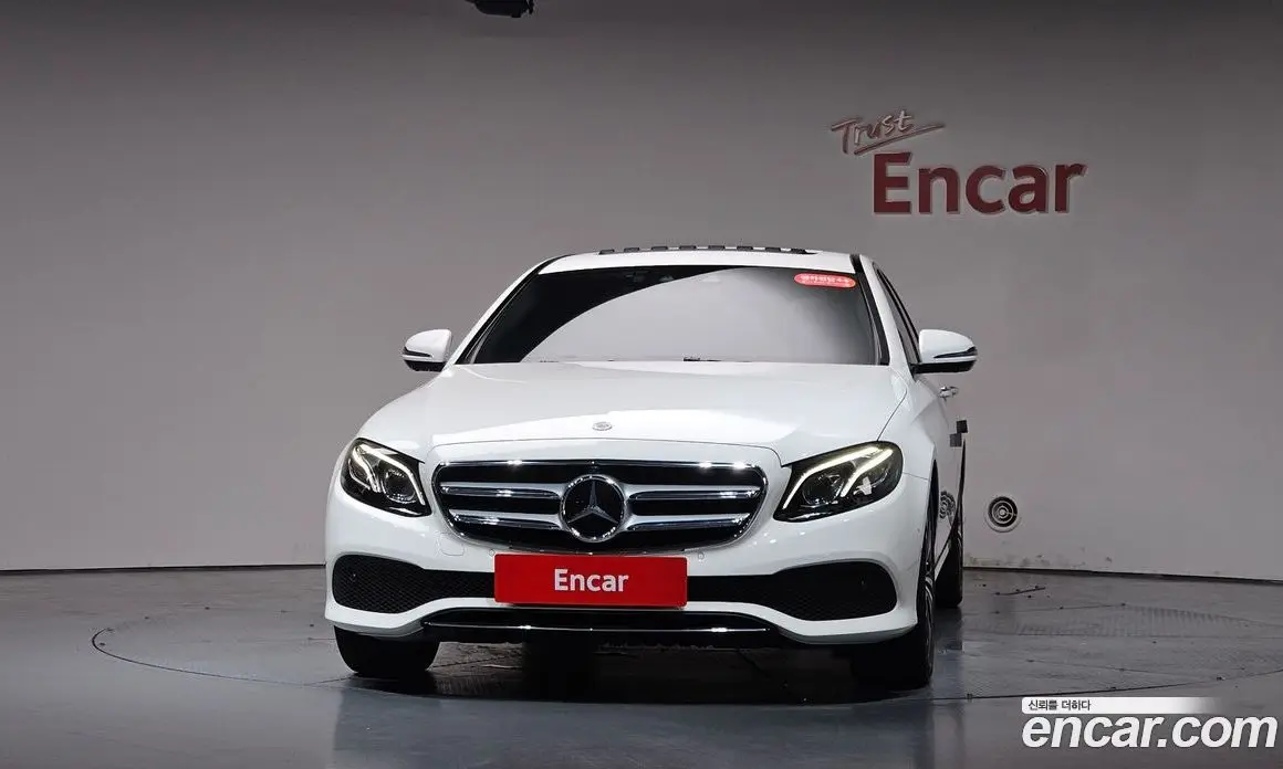 Mercedes-Benz E-Class 2020 2.0 автомат (гидро), фото 2 Mercedes-Benz E-Class 2020 2.0 автомат (гидро), фото 2