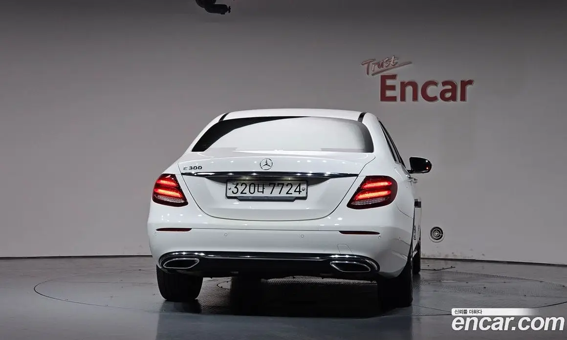 Mercedes-Benz E-Class 2020 2.0 автомат (гидро), фото 3 Mercedes-Benz E-Class 2020 2.0 автомат (гидро), фото 3