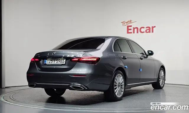 Mercedes-Benz E-Class 2020 2.0 автомат (гидро), миниатюра 2 Mercedes-Benz E-Class 2020 2.0 автомат (гидро), миниатюра 2