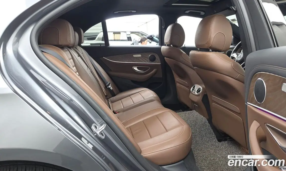 Mercedes-Benz E-Class 2020 2.0 автомат (гидро), фото 18 Mercedes-Benz E-Class 2020 2.0 автомат (гидро), фото 18