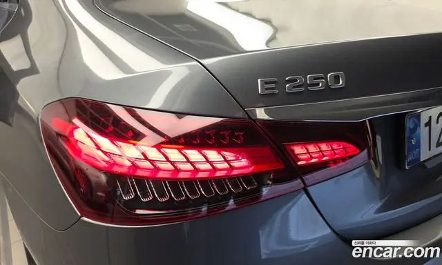Mercedes-Benz E-Class 2020 2.0 автомат (гидро), миниатюра 9 Mercedes-Benz E-Class 2020 2.0 автомат (гидро), миниатюра 9