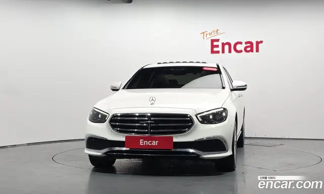 Mercedes-Benz E-Class 2021 1.9 автомат (гидро), миниатюра 2