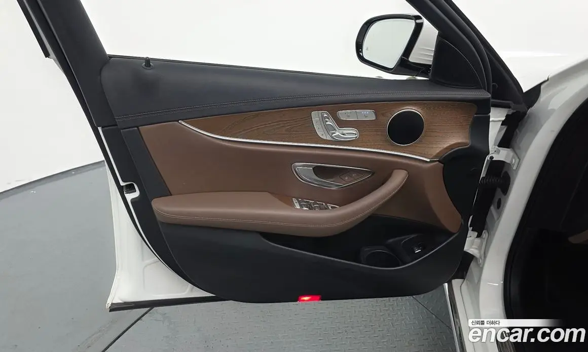 Mercedes-Benz E-Class 2021 1.9 автомат (гидро), фото 13
