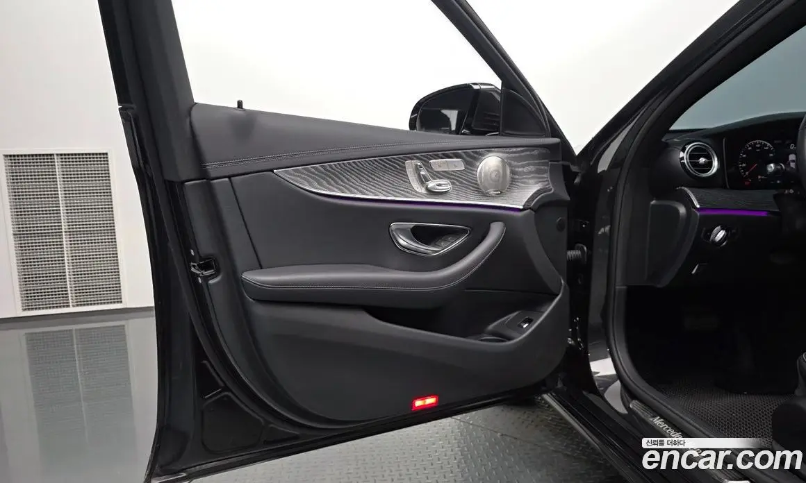 Mercedes-Benz E-Class 2022 2.0 автомат (гидро), фото 14