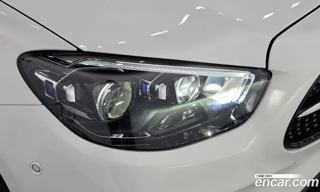 Mercedes-Benz E-Class 2022 2.0 автомат (гидро), миниатюра 8 Mercedes-Benz E-Class 2022 2.0 автомат (гидро), миниатюра 8